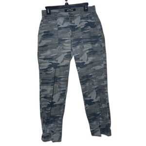 Express Camouflage crop pants Straight High Rise women's size 4